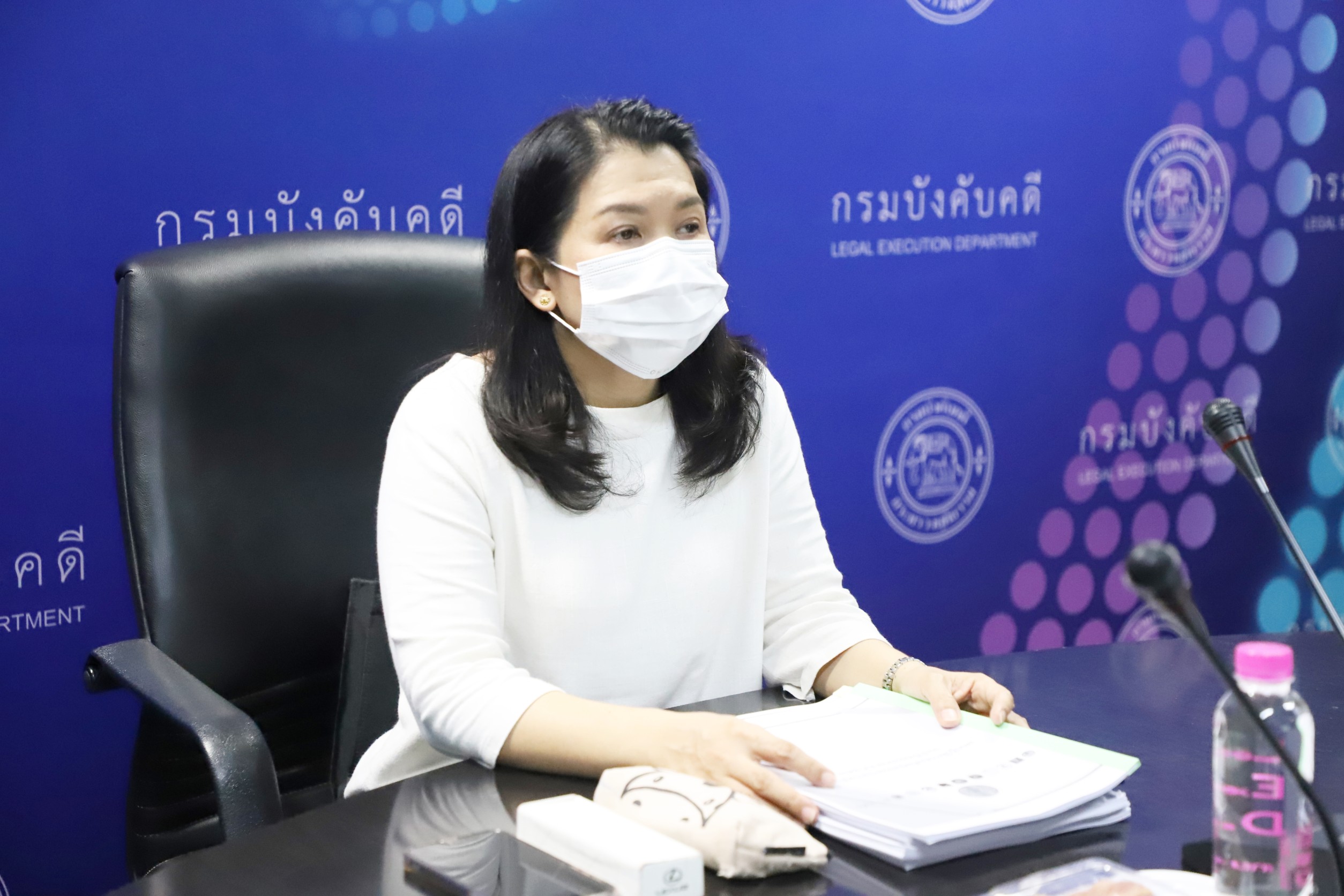 รูป ﻿กรมบังคับคดี จัดประชุมคณะทำงานจัดทำแผนปฏิบัติการป้องกันและปราบปรามการทุจริตและประพฤติมิชอบ และแผนปฏิบัติการส่งเสริมคุณธรรมจริยธรรม กรมบังคับคดี ครั้งที่ 2/2566